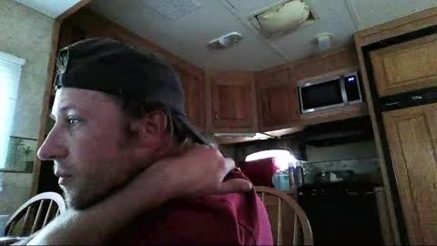 Snapshot of jessiehammerdik chatting on December 23, 4:17 pm Dixon Cider online show from December 23, 4:17 pm