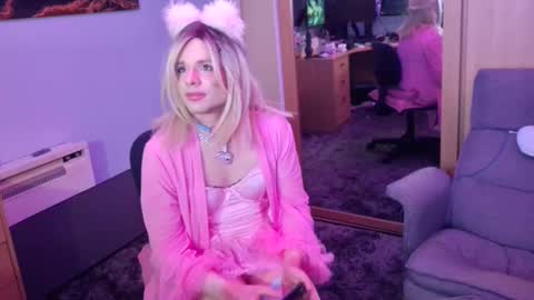 Snapshot of jessiessicaxx chatting on January 5, 8:42 pm Jessiessicaxx online show from January 5, 8:42 pm
