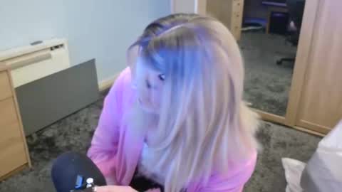 Snapshot of jessiessicaxx chatting on January 11, 7:49 pm Jessiessicaxx online show from January 11, 7:49 pm