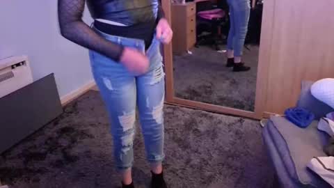 Snapshot of jessiessicaxx chatting on March 12, 10:48 am Jessiessicaxx online show from March 12, 10:48 am