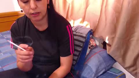 jessiestar3 online show from May 12, 9:50 am