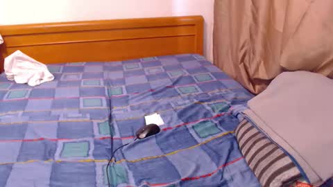 jessiestar3 online show from May 14, 4:41 am