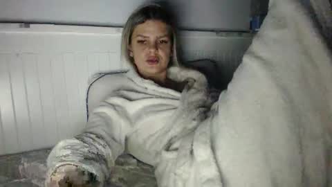 jessieryan online show from February 18, 4:52 am