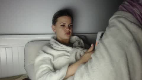 jessieryan online show from March 6, 4:09 am