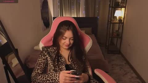 Jessi online show from January 19, 5:44 am