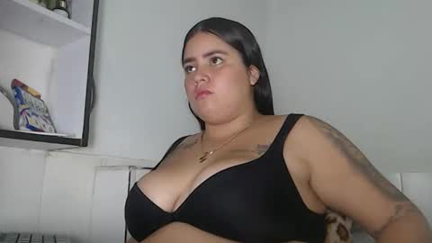 Snapshot of jessik_lov3 chatting on April 8, 5:18 am jessik_lov3 online show from April 8, 5:18 am