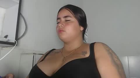 Snapshot of jessik_lov3 chatting on April 22, 3:53 am jessik_lov3 online show from April 22, 3:53 am