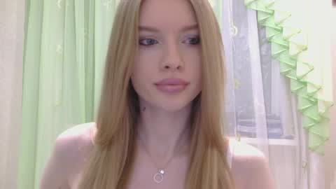 Marina online show from June 4, 8:59 pm