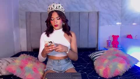 JESS online show from December 5, 12:41 am