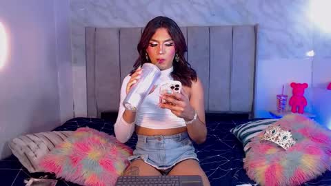 JESS online show from December 5, 3:48 am