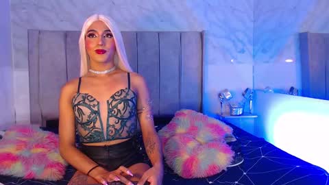 JESS online show from December 10, 8:30 am