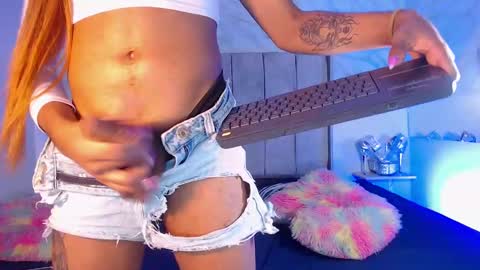JESS online show from December 14, 4:01 am
