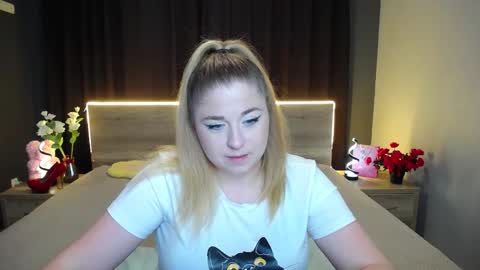 Jess online show from December 2, 7:36 am