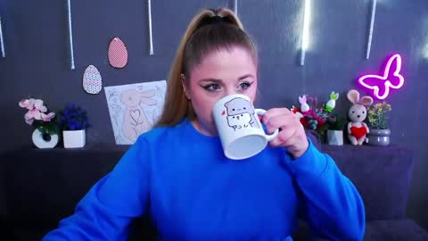 Jess online show from April 2, 6:22 am