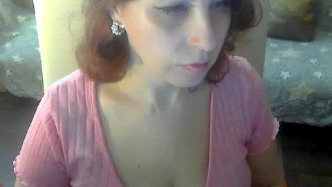 Snapshot of jessjess4you chatting on February 15, 7:51 am jessjess4you online show from February 15, 7:51 am