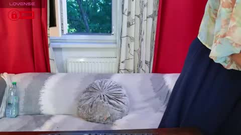 JessTheWicked online show from September 22, 1:35 pm