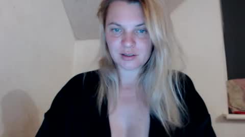 jessyangels online show from June 4, 7:42 pm