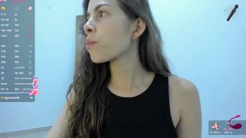 Snapshot of jessye_golden chatting on October 11, 12:21 am jessye_golden online show from October 11, 12:21 am