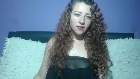 Snapshot of jessymoon00 chatting on December 6, 9:46 pm jessy online show from December 6, 9:46 pm