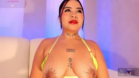 Snapshot of jessymorgan_ chatting on February 20, 6:26 am Jessy Morgan online show from February 20, 6:26 am