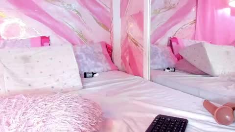 Jessy online show from April 29, 5:52 pm