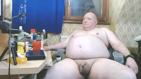 Snapshot of jesters101966 chatting on March 30, 7:37 pm Jesters101966 online show from March 30, 7:37 pm