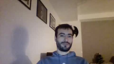 Snapshot of jestersquid89 chatting on December 24, 7:28 am jestersquid89 online show from December 24, 7:28 am