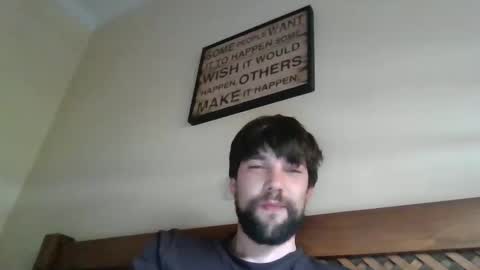 Snapshot of jesus97m chatting on April 2, 8:34 am jesus97m online show from April 2, 8:34 am