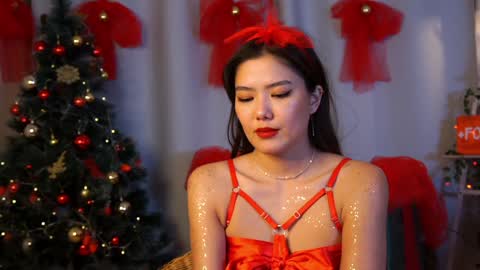Hi all. My name is Naomi and Im glad to see you in my room  online show from December 20, 7:17 pm