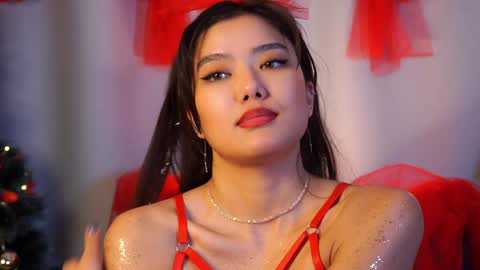 Hi all. My name is Naomi and Im glad to see you in my room  online show from December 20, 10:22 pm