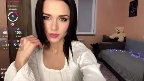 Lea online show from November 22, 4:06 pm