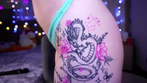 Daryl online show from December 13, 7:53 pm