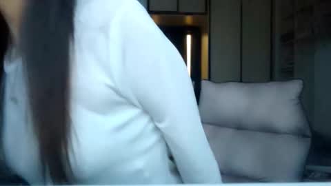 I am Gina ntmu Lets hit 10 Thumbs Up together online show from December 4, 8:12 am