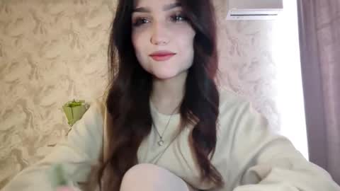 I am Gina ntmu Lets hit 10 Thumbs Up together online show from March 5, 5:47 am