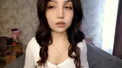 I am Gina ntmu Lets hit 10 Thumbs Up together online show from May 2, 6:29 am