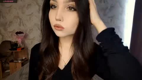 I am Gina ntmu Lets hit 10 Thumbs Up together online show from May 3, 6:52 am