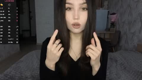 I am Gina ntmu Lets hit 10 Thumbs Up together online show from May 12, 9:39 am