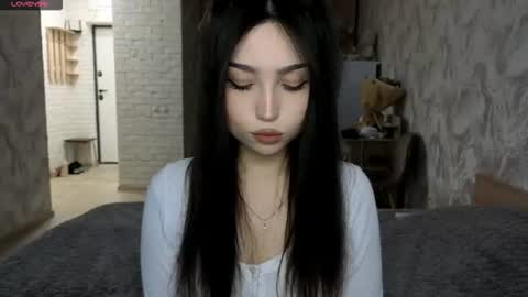 I am Gina ntmu Lets hit 10 Thumbs Up together online show from June 18, 6:13 am
