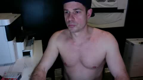 Snapshot of jettars171 chatting on April 7, 1:06 am jettars171 online show from April 7, 1:06 am