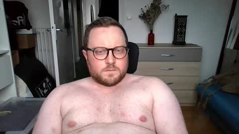 jeuneloup92 online show from February 13, 4:14 pm