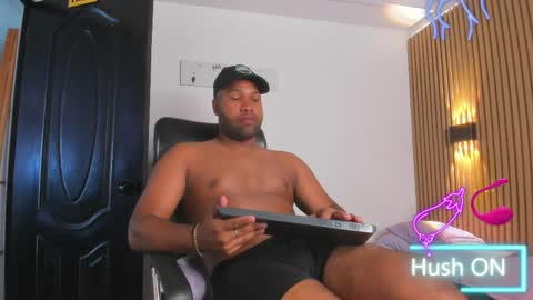 jeus_stanley online show from April 1, 4:35 am