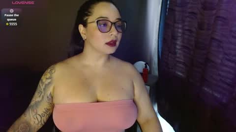 Snapshot of jey_love1 chatting on March 31, 6:19 pm jey online show from March 31, 6:19 pm