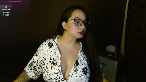 Snapshot of jey_love1 chatting on April 8, 2:11 am jey online show from April 8, 2:11 am