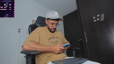 Jeycob online show from January 3, 10:51 pm