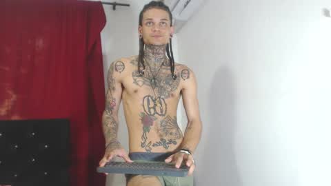 Snapshot of jeykob_23 chatting on March 6, 10:47 pm JEYKOB online show from March 6, 10:47 pm