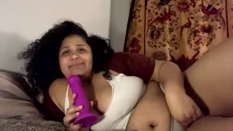 jezabaesolea online show from January 9, 7:55 am