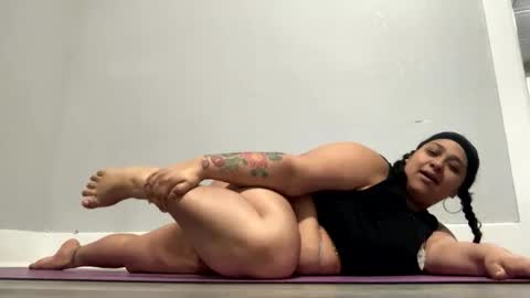 jezabaesolea online show from February 4, 4:13 pm