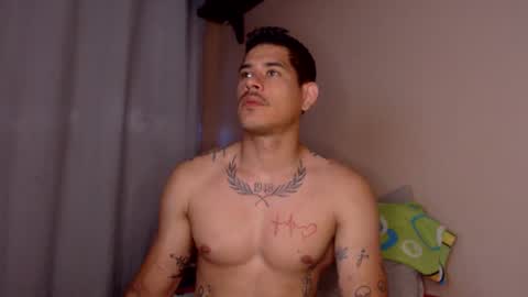 jffer_slhom online show from April 3, 7:34 pm