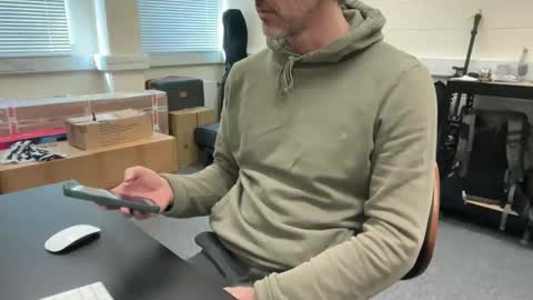 James online show from April 3, 1:53 pm