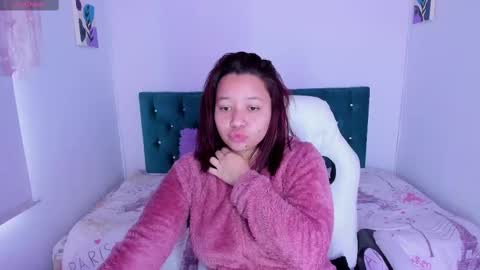 Snapshot of jhiinny_brownn chatting on February 21, 2:16 pm Jhiinny online show from February 21, 2:16 pm